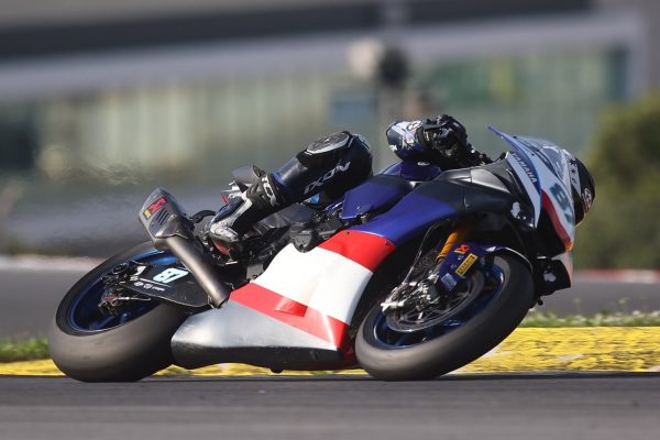 Безопасность на мотоцикле: полный гид по правилам дорожного движения